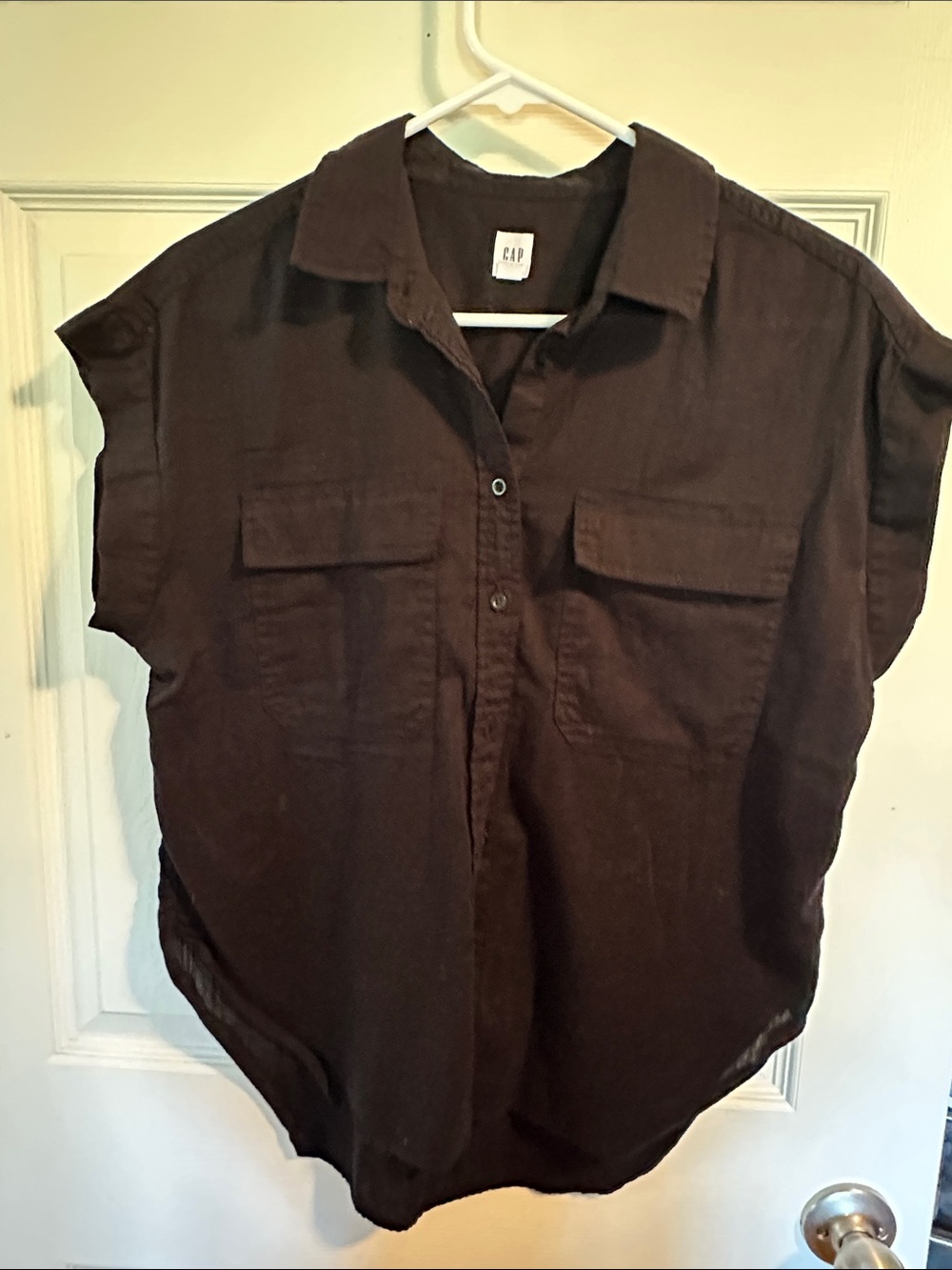 GAP Cap sleeve Button-Up Shirt in Black